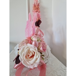 Koszyk wielkanocny na święconkę udekorowany kwiatami Różowy Koszyczek